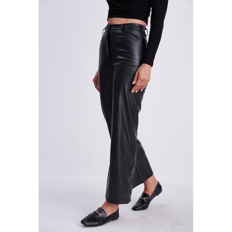Leather Pants with a straight line